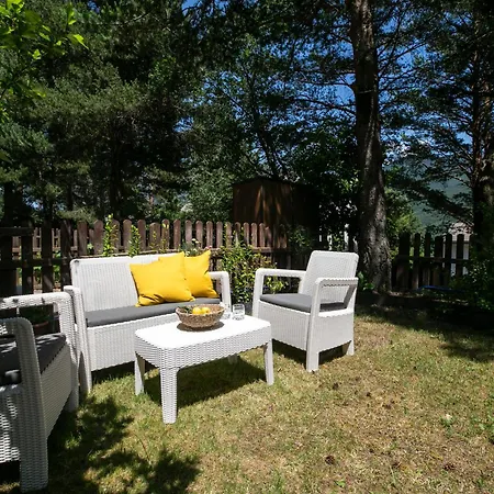 Апартаменты Pinaserena Chic Duplex With Garden In