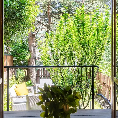 Pinaserena Chic Duplex With Garden In Апартаменты *