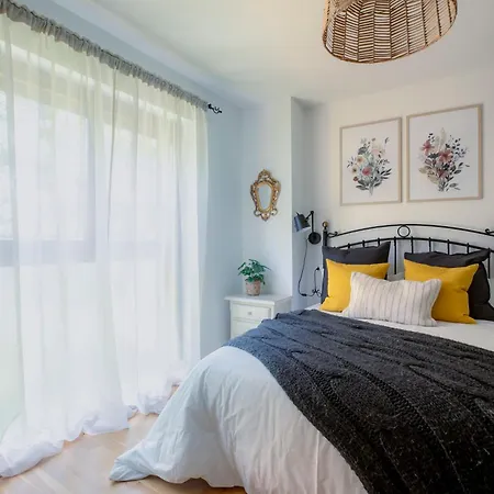 Pinaserena Chic Duplex With Garden In Апартаменты Вильянуа