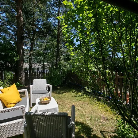 Pinaserena Chic Duplex With Garden In Вильянуа