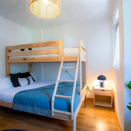 Pinaserena Chic Duplex With Garden In Вильянуа