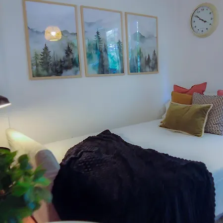 Pinaserena Chic Duplex With Garden In Апартаменты *