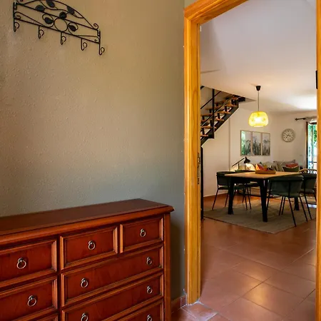 Pinaserena Chic Duplex With Garden In *