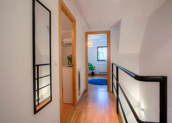 Apartamento Pinaserena Chic Duplex With Garden In *