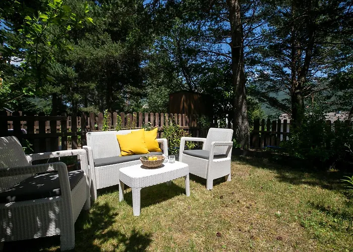 Apartamento Pinaserena Chic Duplex With Garden In