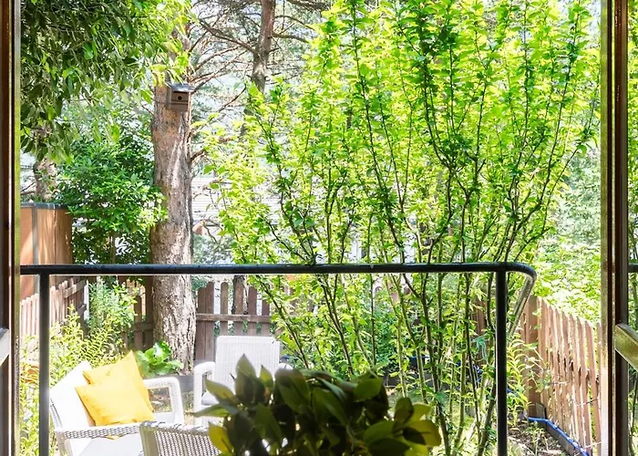 Pinaserena Chic Duplex With Garden In Apartamento *