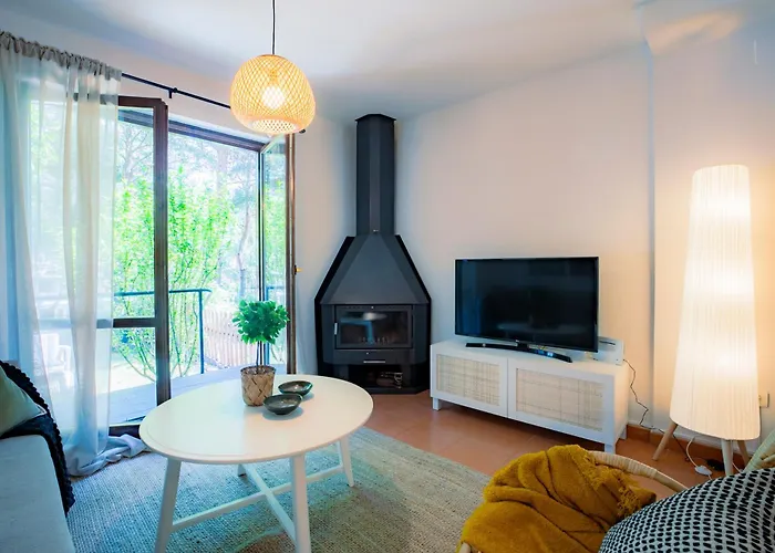 Pinaserena Chic Duplex With Garden In Apartamento *