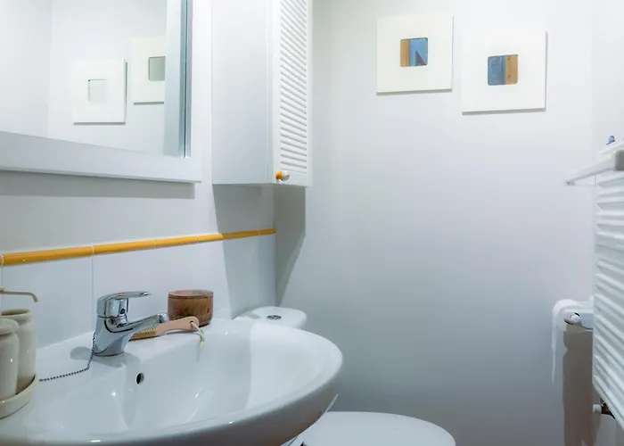 Pinaserena Chic Duplex With Garden In