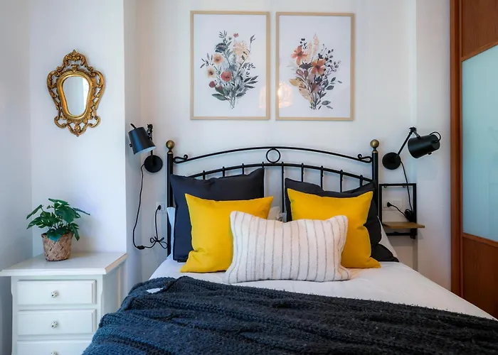 Pinaserena Chic Duplex With Garden In