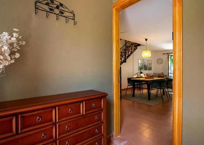 Pinaserena Chic Duplex With Garden In *